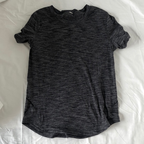 Lulu lemon top - Picture 2 of 2